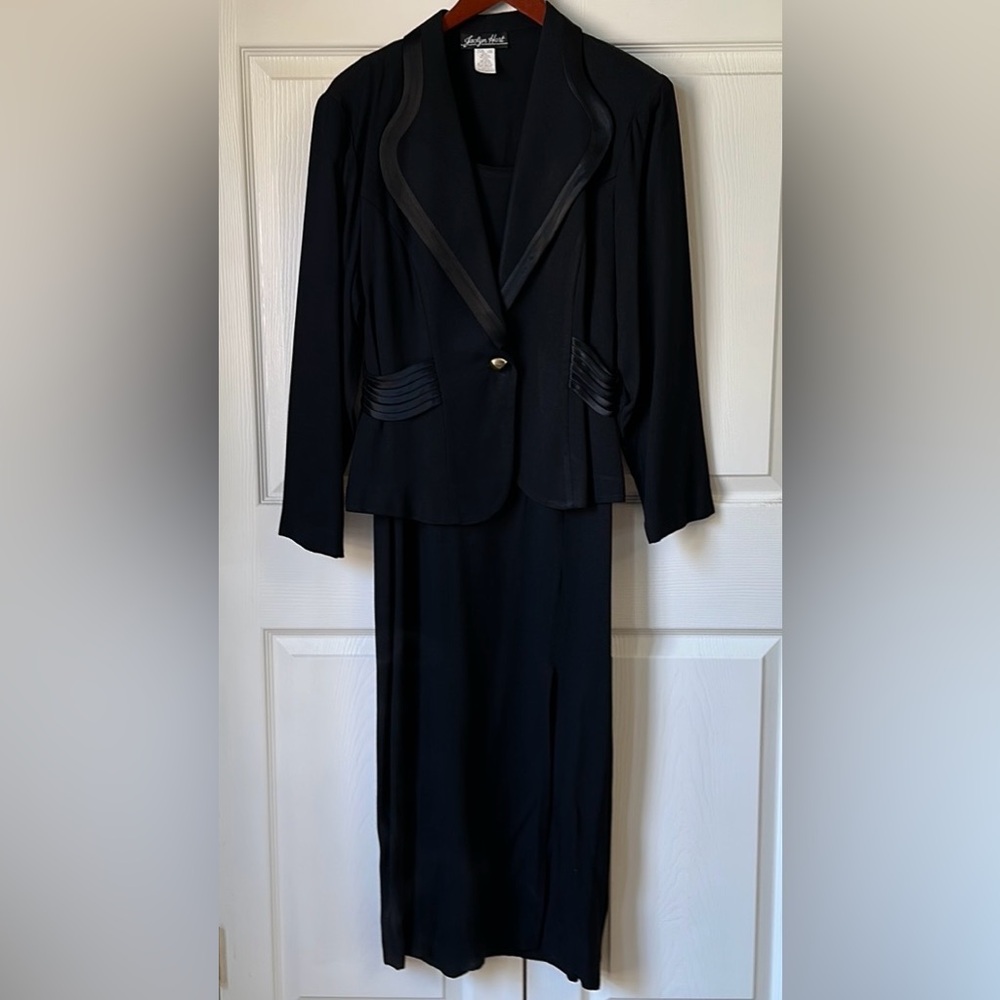 Jaclyn Hart Vintage Black Sleeveless Dress With Jacket
